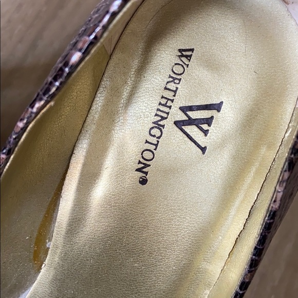 WORTHINGTON Snakeskin Pointed Toe Pimps - Picture 7 of 7